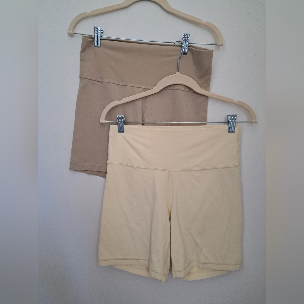 Aritzia Tan and Cream Bike Shorts